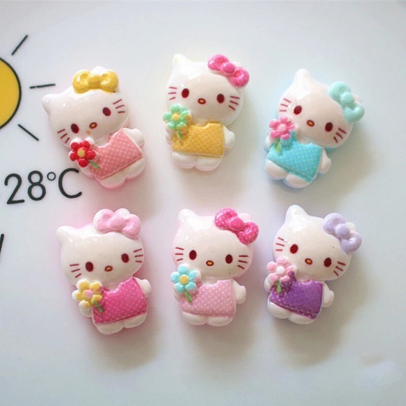 Sunflower Kitty🌻 - Picture 1 of 4